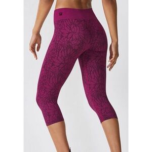 Fabletics Sebastian Mid Rise Capri Leggings Pink